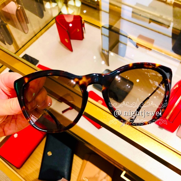 Tory Burch Accessories - 🔥SOLD🔥 Tory Burch🧡Cat Eye sunglasses Tortoise Gemini